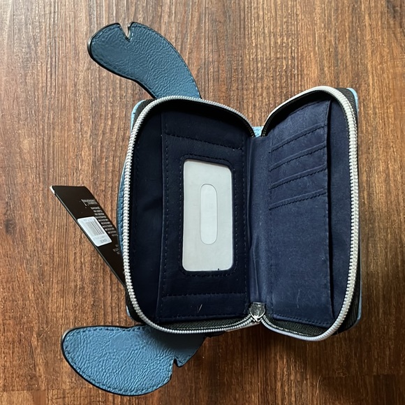 Loungefly Stitch Wallet - Picture 4 of 4